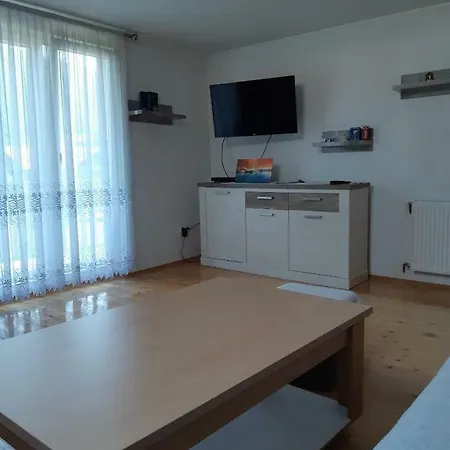 Pazaric Apartments Pazaric