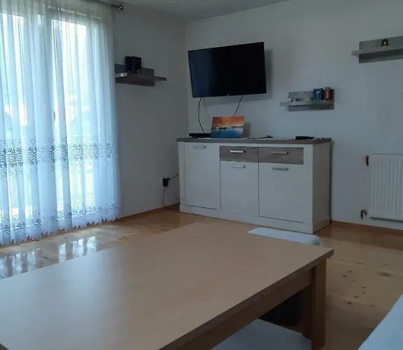 Pazaric Apartments Pazaric